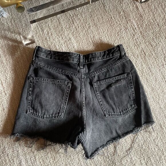 Black jean shorts - Picture 3 of 4
